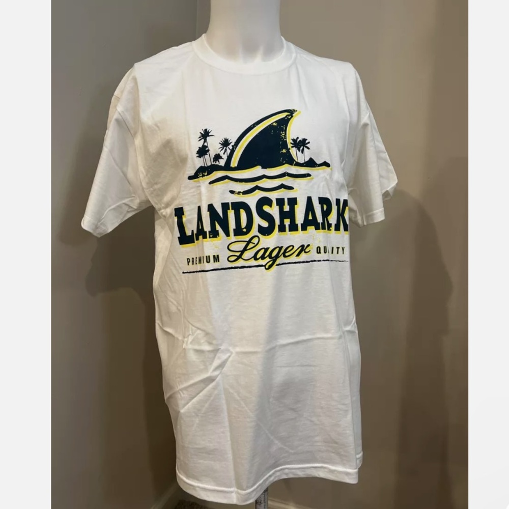 Fruit of the Loom Men's White Landshark Premium Lager Shark Fins Graphic Shirt L